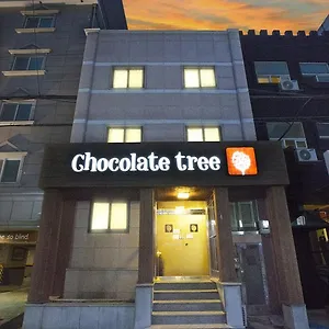 Chocolate Tree Sinchon Casa de hóspedes